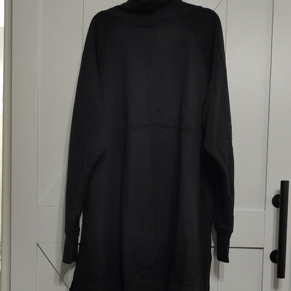 Tek Gear Black Relaxed Fit Sweater - Picture 2 of 3